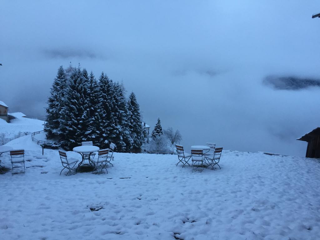 Hotel Alpina Lumbrein Buitenkant foto