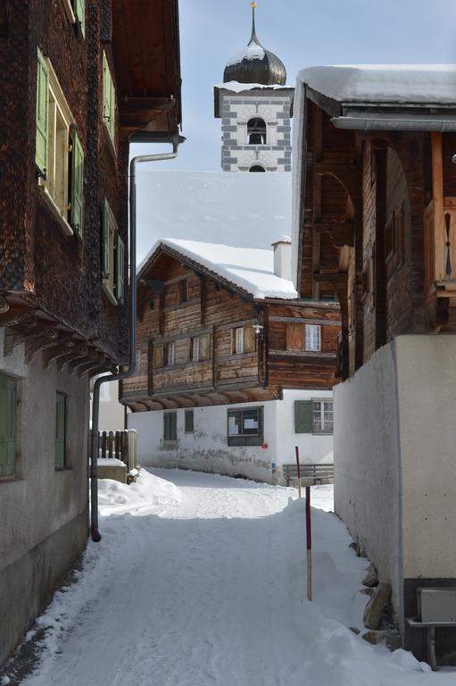 Hotel Alpina Lumbrein Buitenkant foto