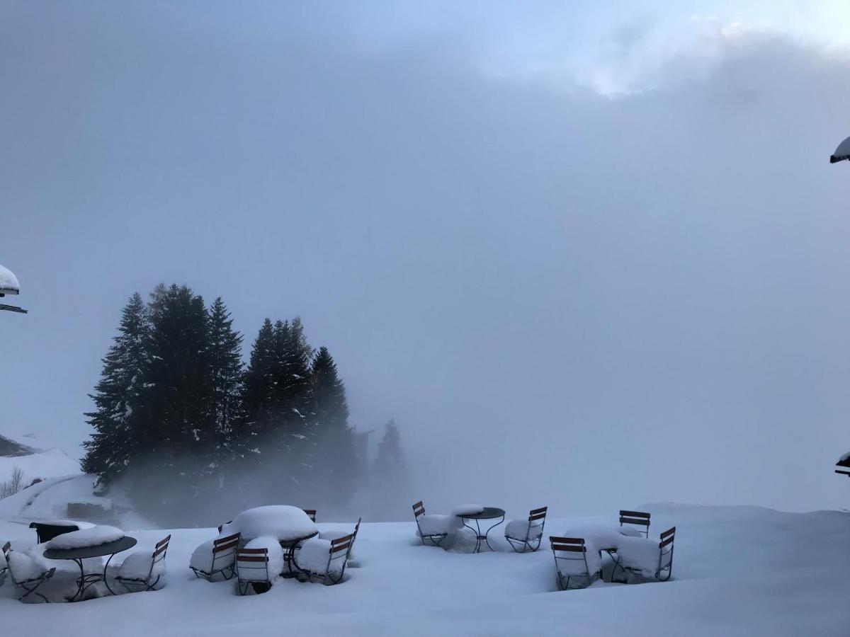 Hotel Alpina Lumbrein Buitenkant foto